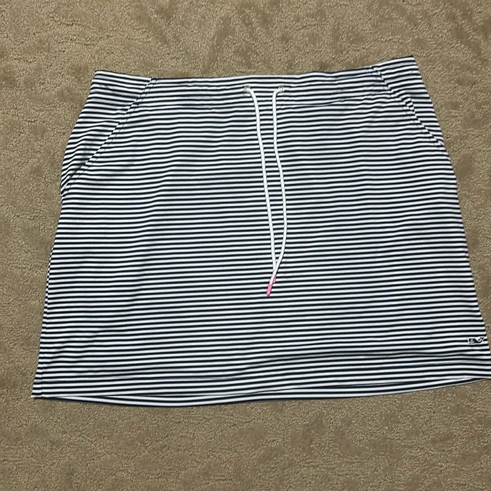 Vineyard Vines Performance skirt